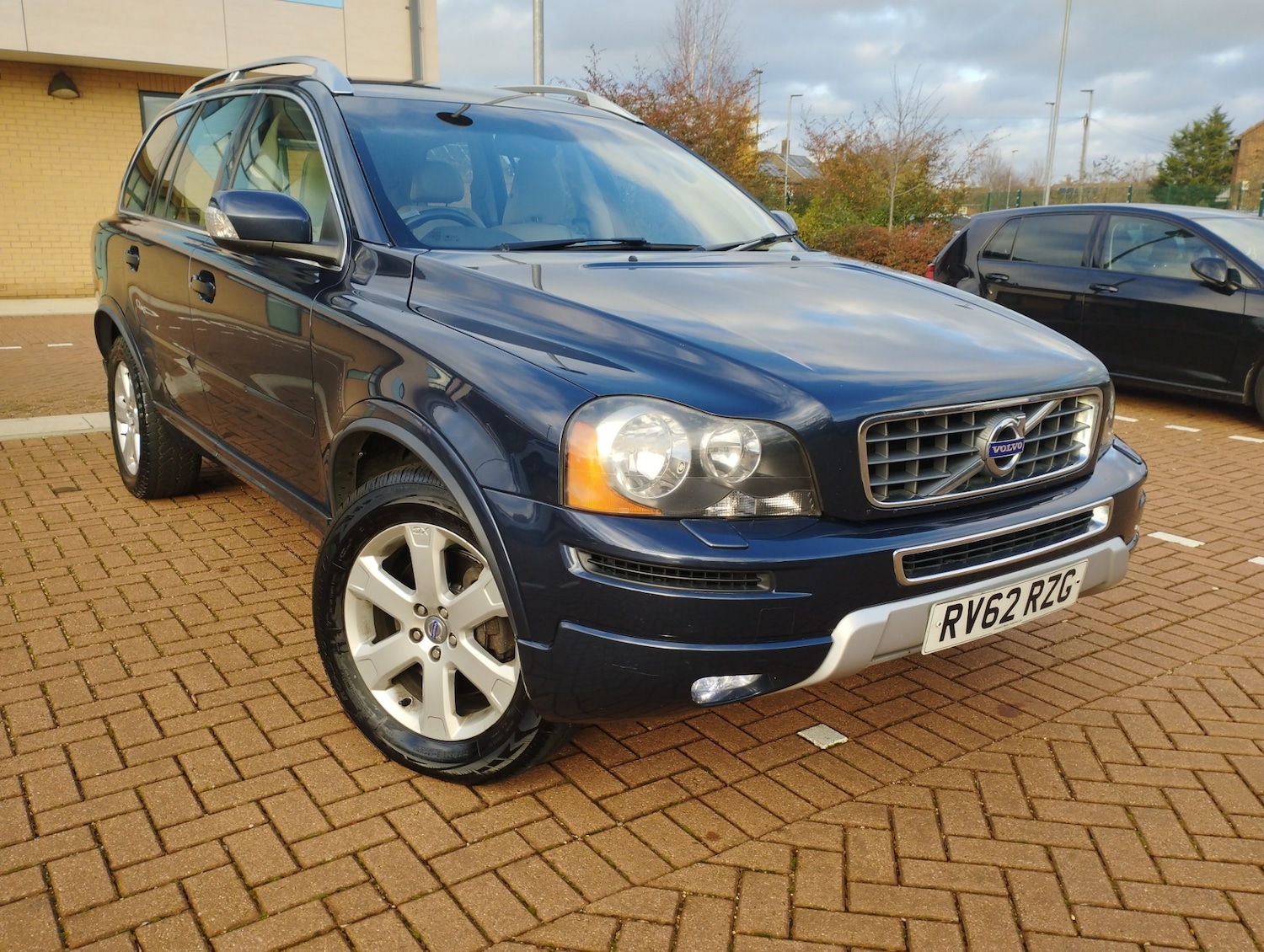 Used Volvo XC90 2012 for sale - 76911379: Photo 1