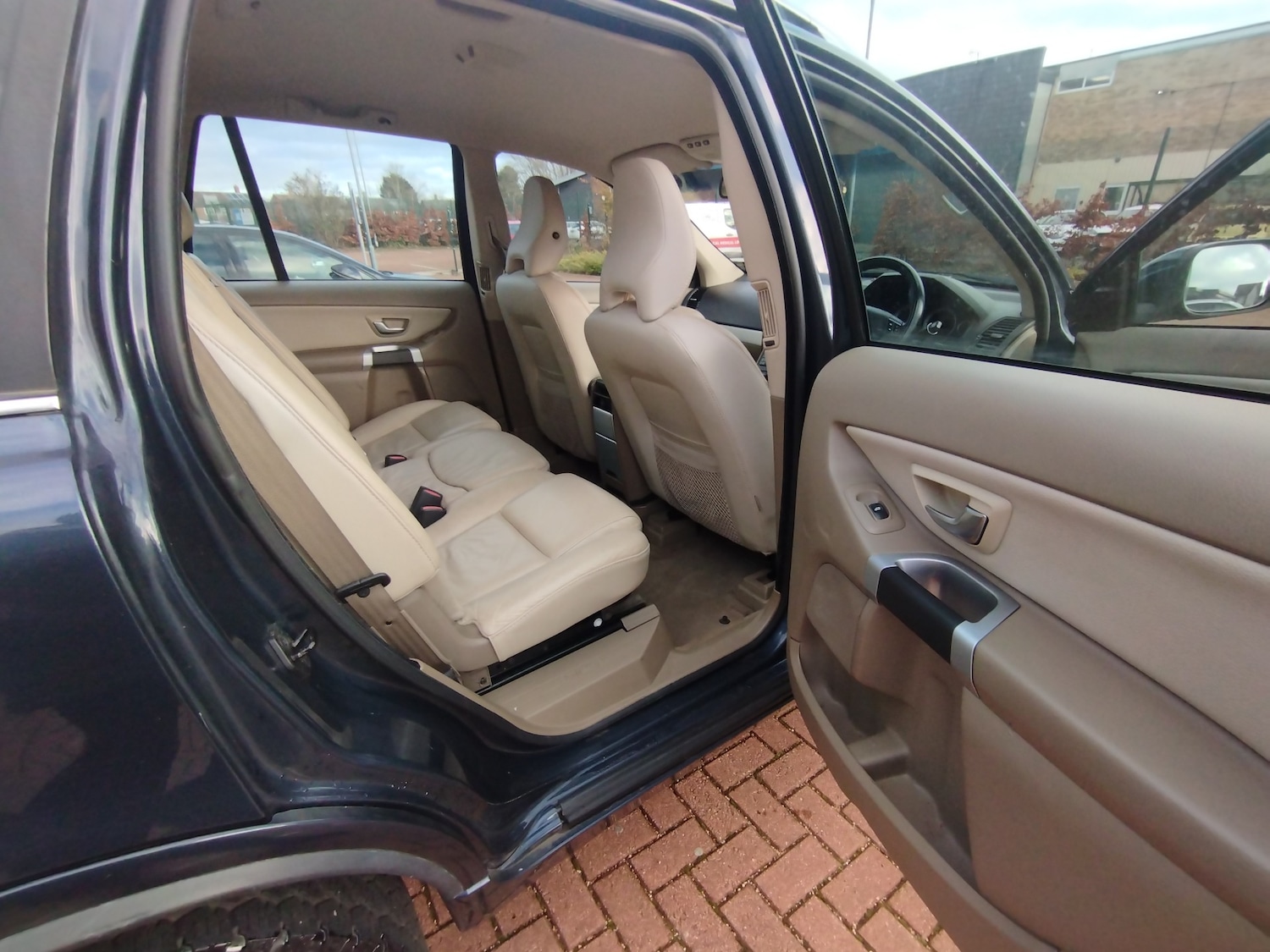 Used Volvo XC90 2012 for sale - 76911379: Photo 24