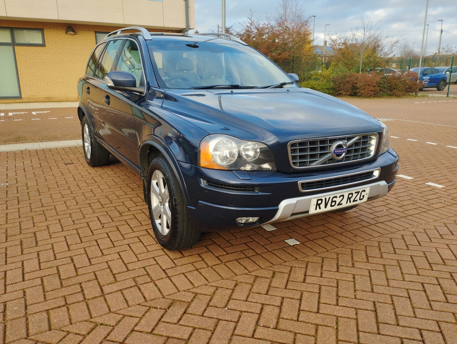 Used Volvo XC90 2012 for sale - 76911379: Photo 3