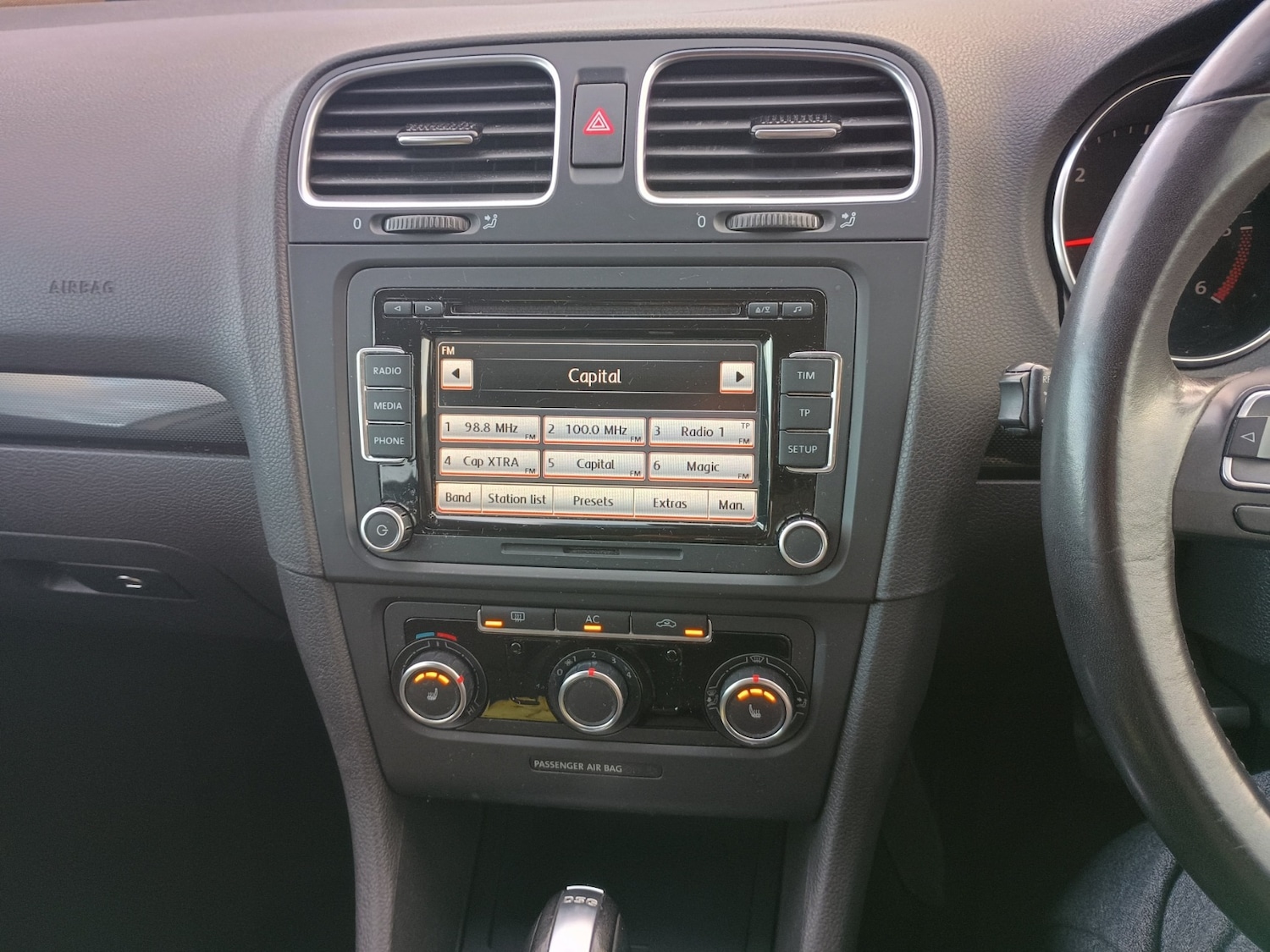 Used Volkswagen Golf 2011 for sale - 76974770: Photo 16