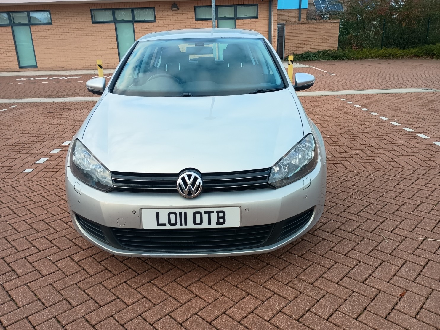 Used Volkswagen Golf 2011 for sale - 76974770: Photo 2