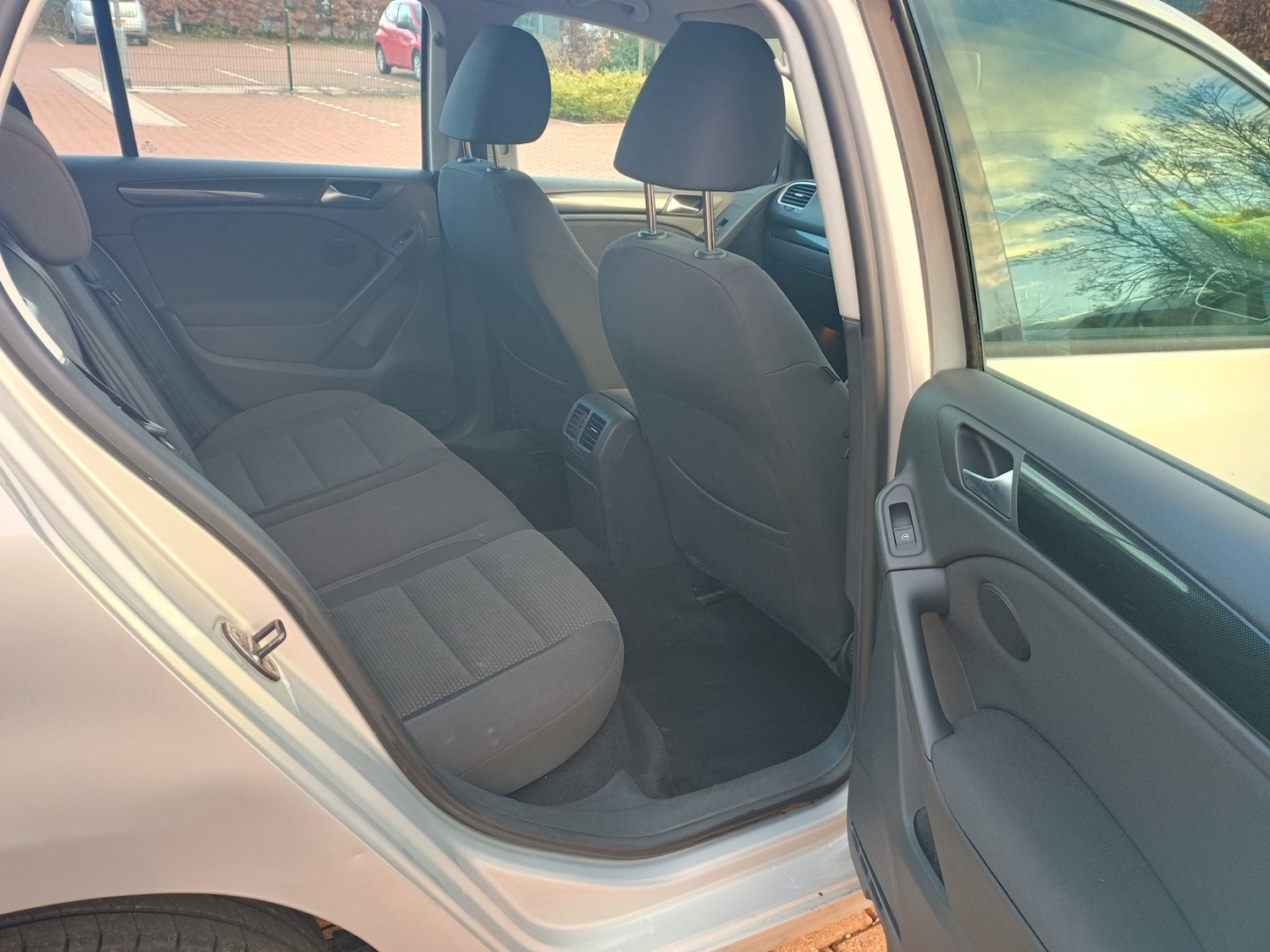 Used Volkswagen Golf 2011 for sale - 76974770: Photo 22