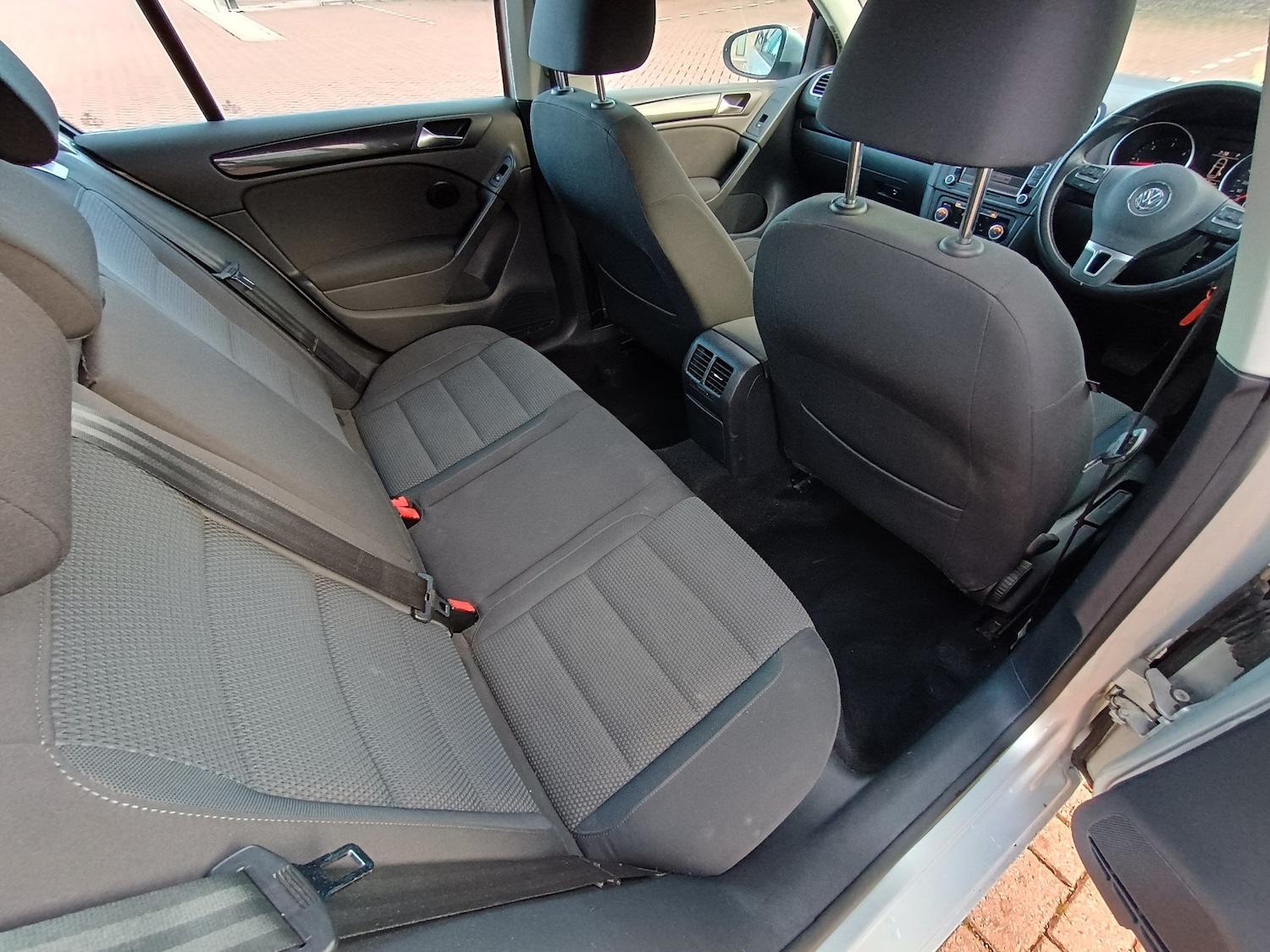 Used Volkswagen Golf 2011 for sale - 76974770: Photo 23