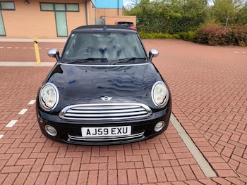 Used MINI Convertible 2009 for sale - 79560661: Photo