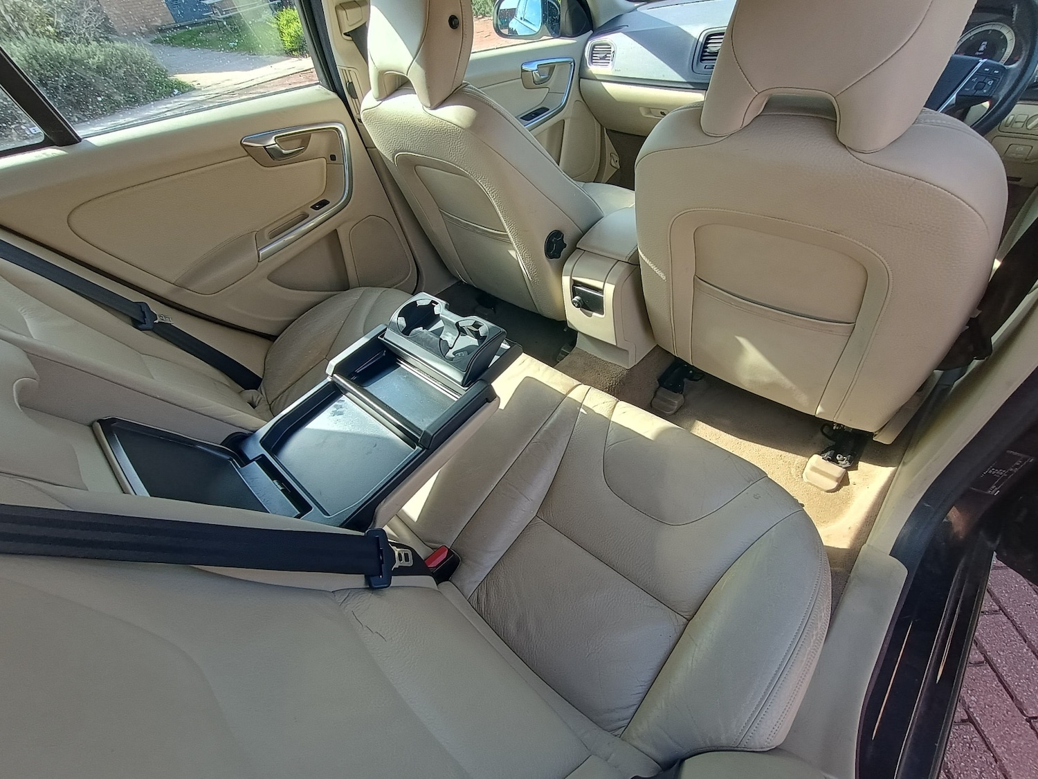 Used Volvo V60 2012 for sale - 78057262: Photo 16