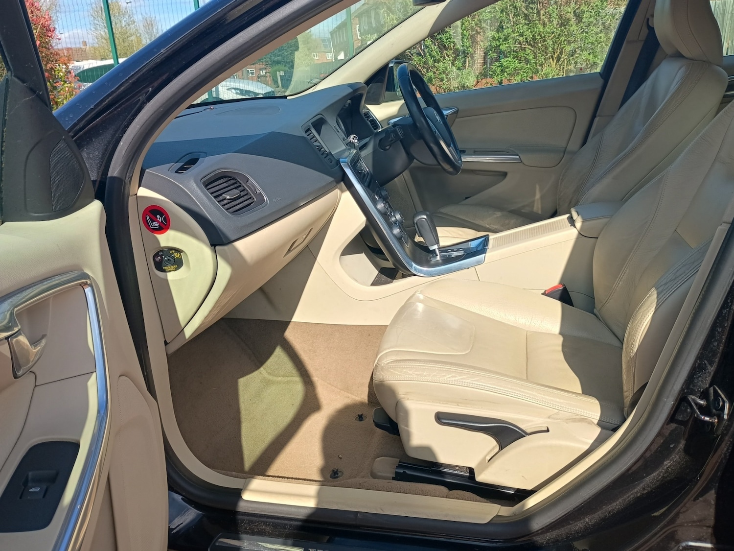 Used Volvo V60 2012 for sale - 78057262: Photo 22