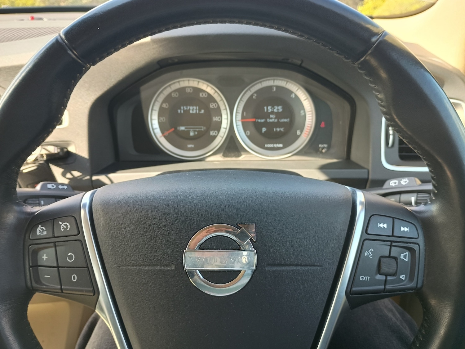 Used Volvo V60 2012 for sale - 78057262: Photo 24