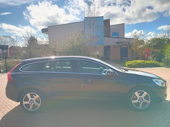 Used Volvo V60 2012 for sale - 78057262: Photo