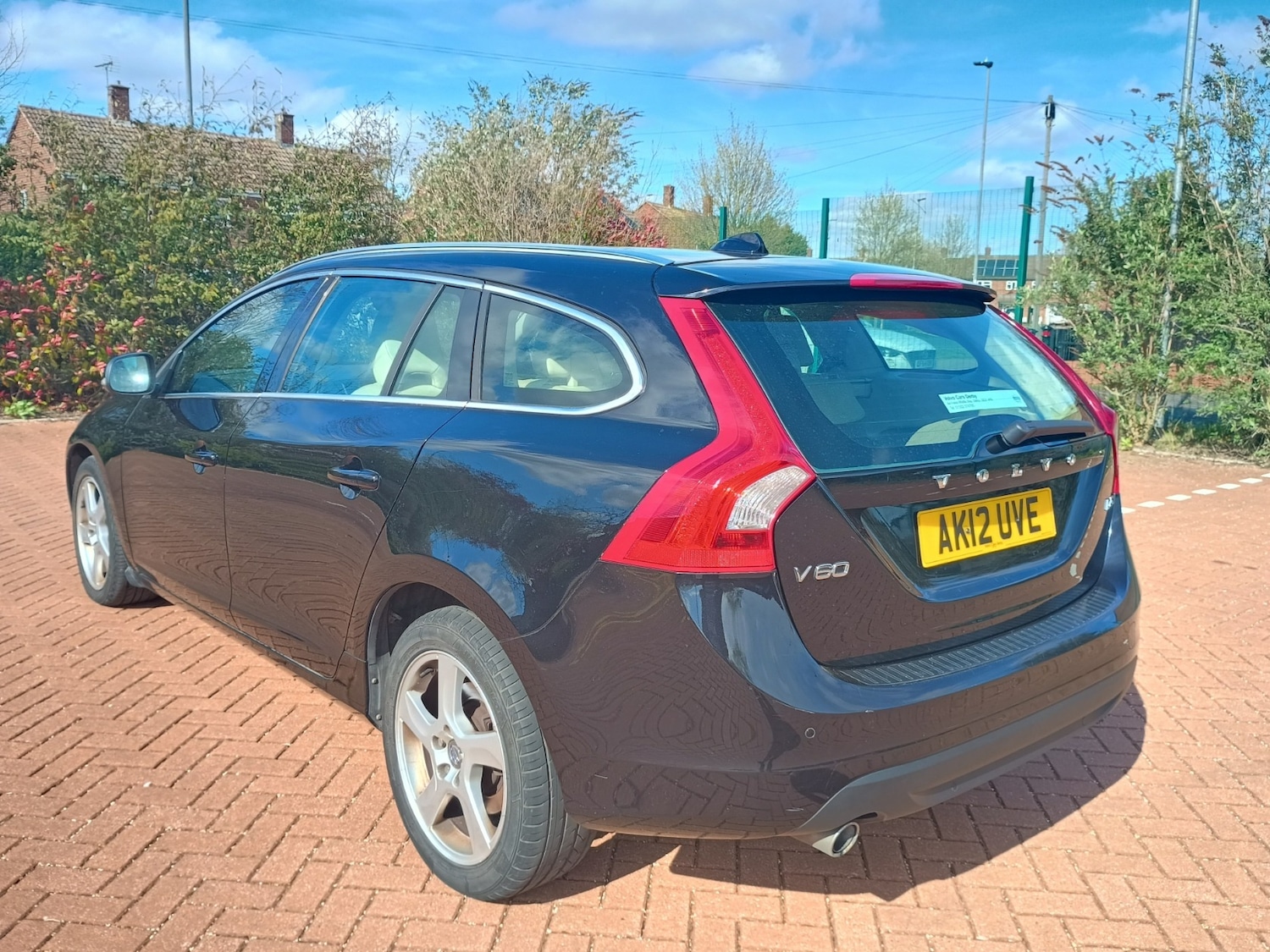 Used Volvo V60 2012 for sale - 78057262: Photo 7