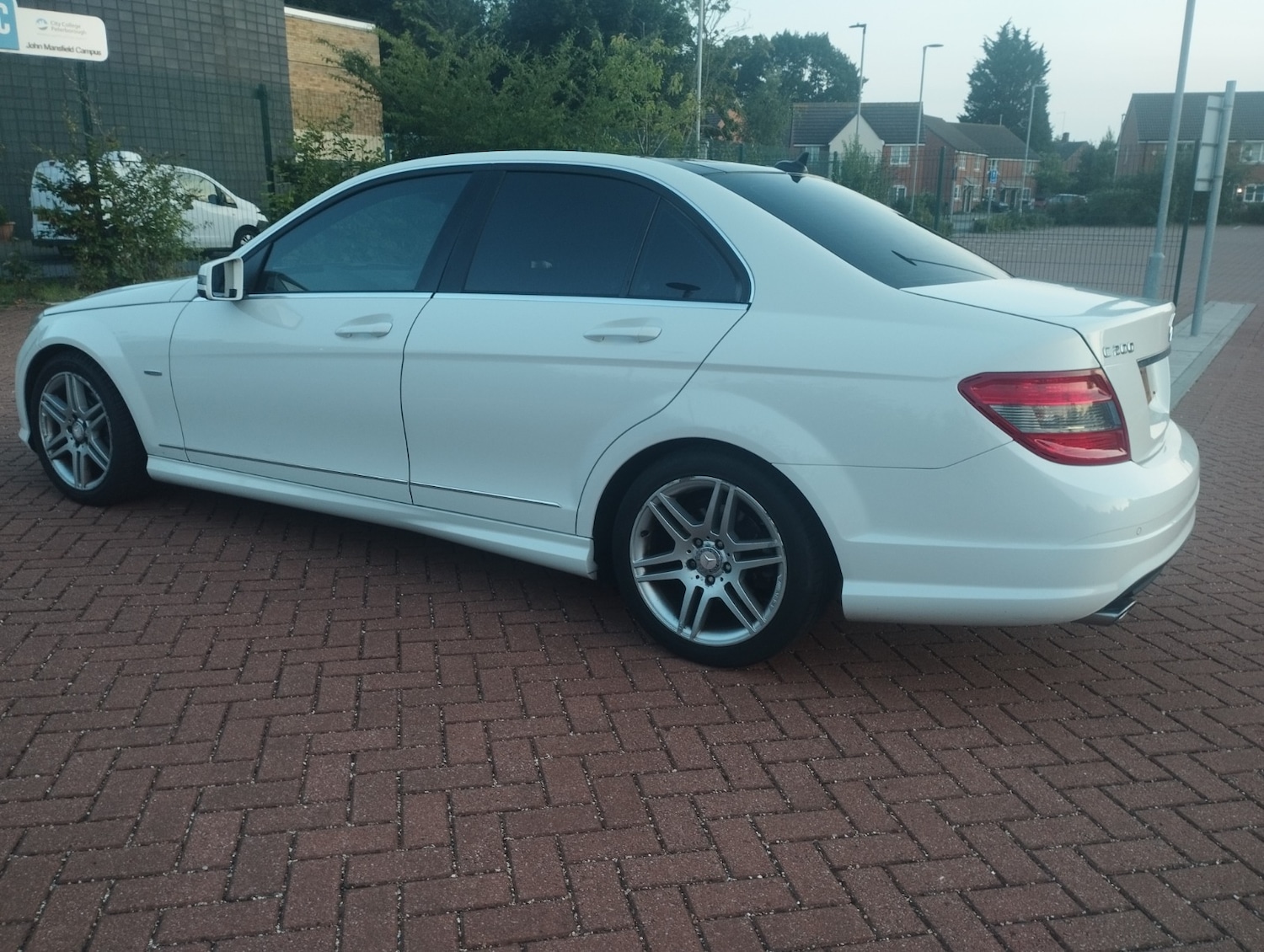Used Mercedes-Benz C Class 2010 for sale - 77097342: Photo 10