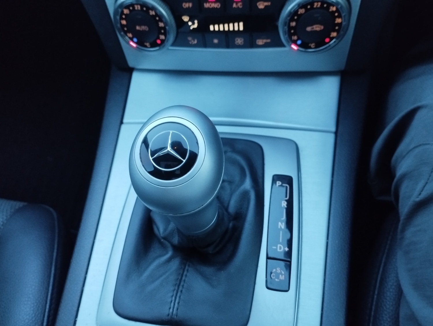 Used Mercedes-Benz C Class 2010 for sale - 77097342: Photo 26