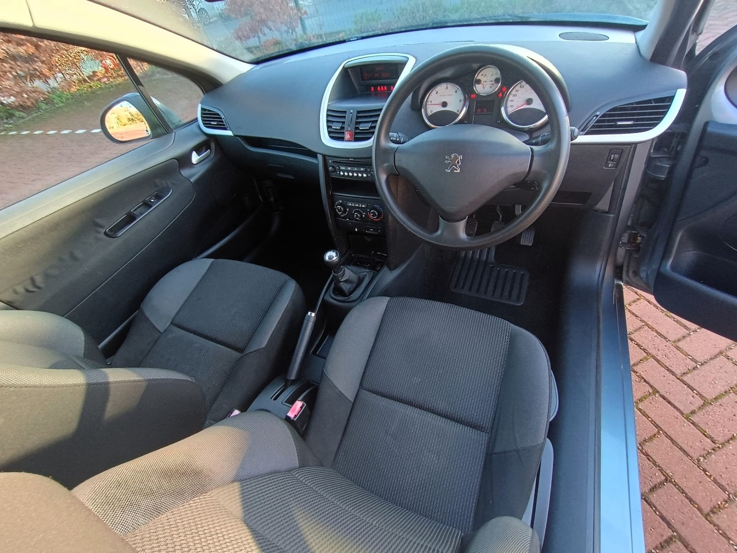 Used Peugeot 207 2009 for sale - 77093983: Photo 11