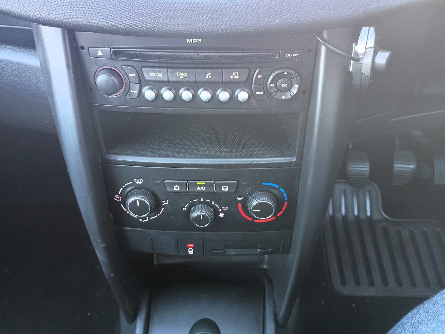 Used Peugeot 207 2009 for sale - 77093983: Photo 20