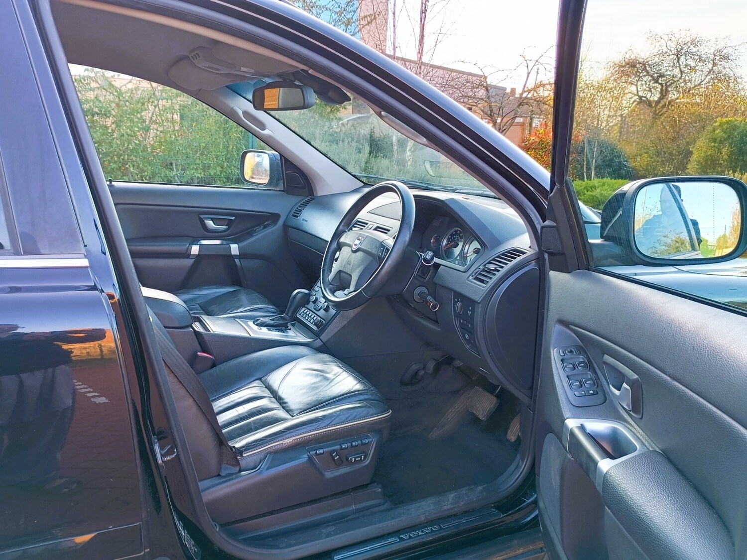 Used Volvo XC90 2010 for sale - 77977359: Photo 10