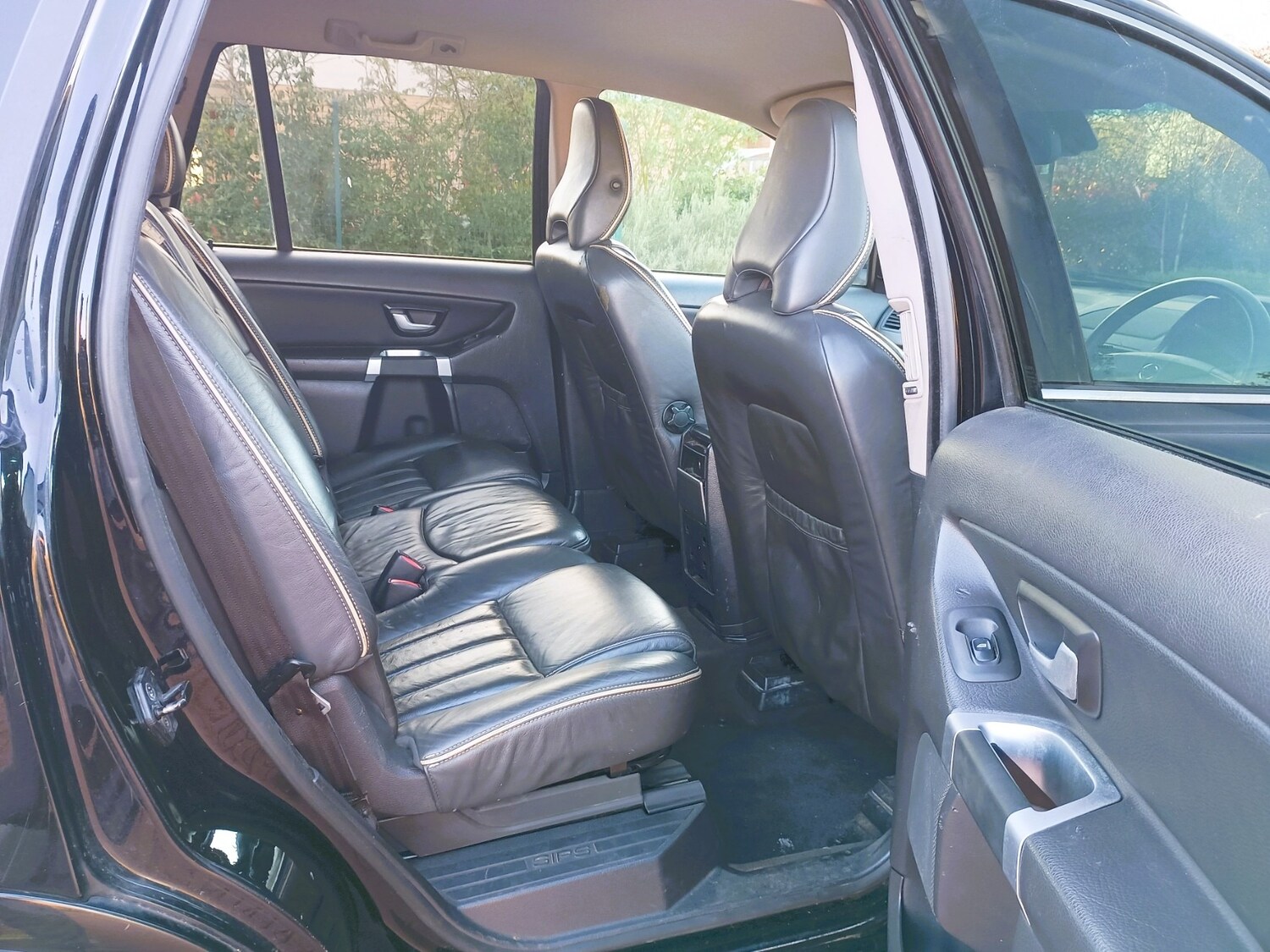 Used Volvo XC90 2010 for sale - 77977359: Photo 11