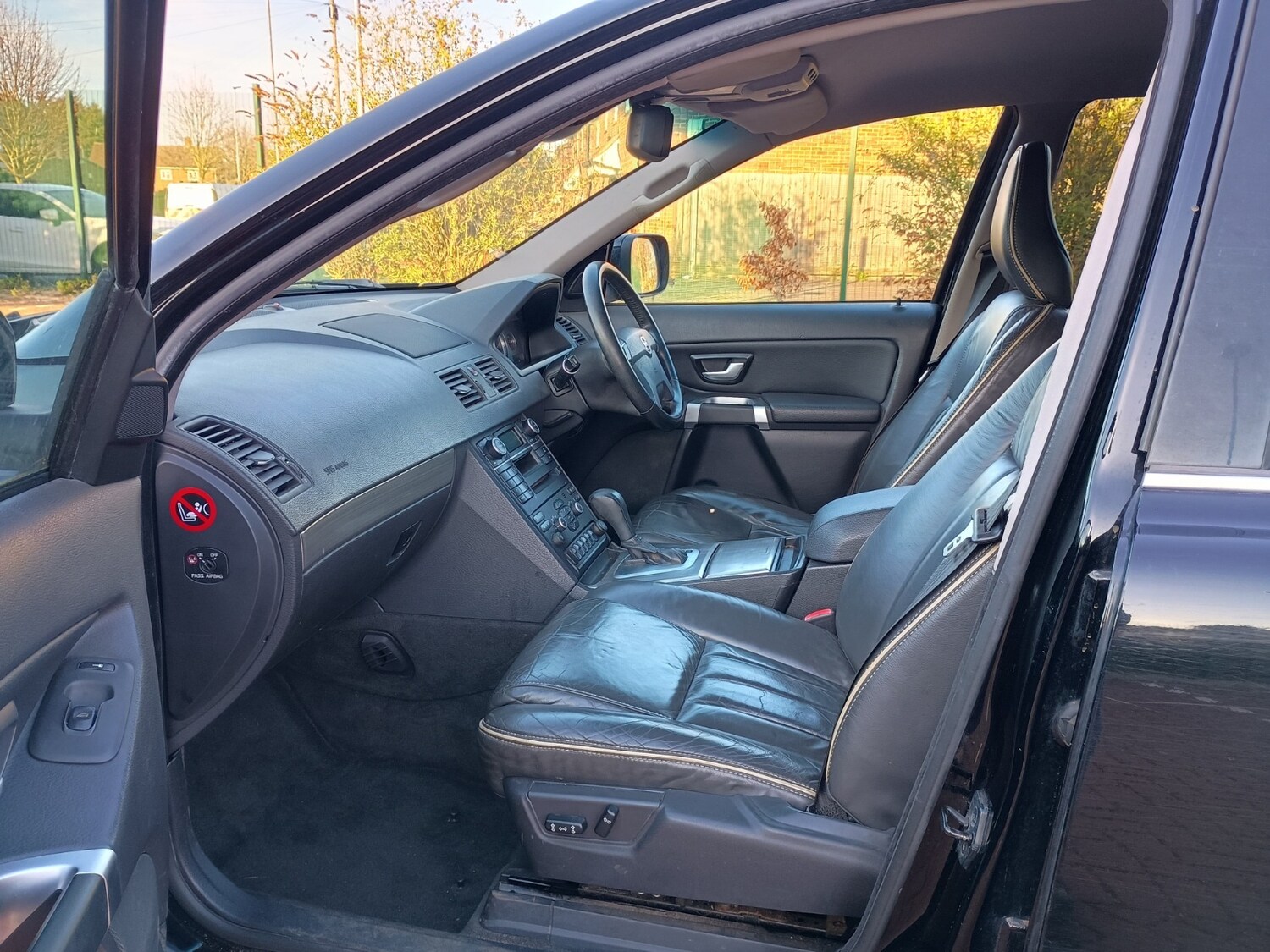 Used Volvo XC90 2010 for sale - 77977359: Photo 17