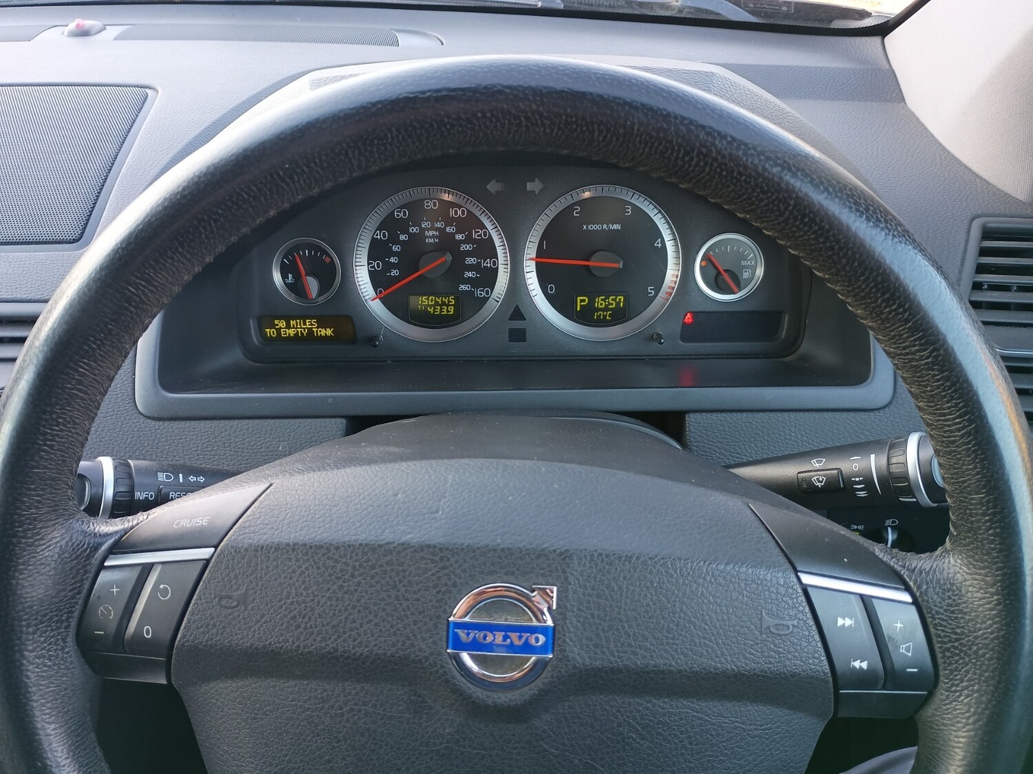 Used Volvo XC90 2010 for sale - 77977359: Photo 18