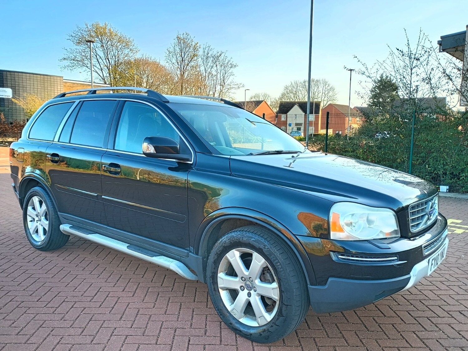 Used Volvo XC90 2010 for sale - 77977359: Photo 3