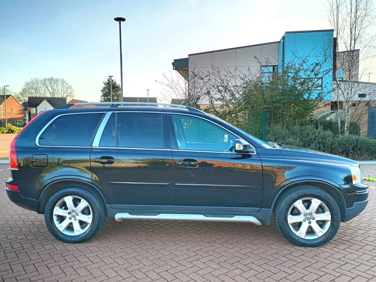 Used Volvo XC90 2010 for sale - 77977359: Photo 4