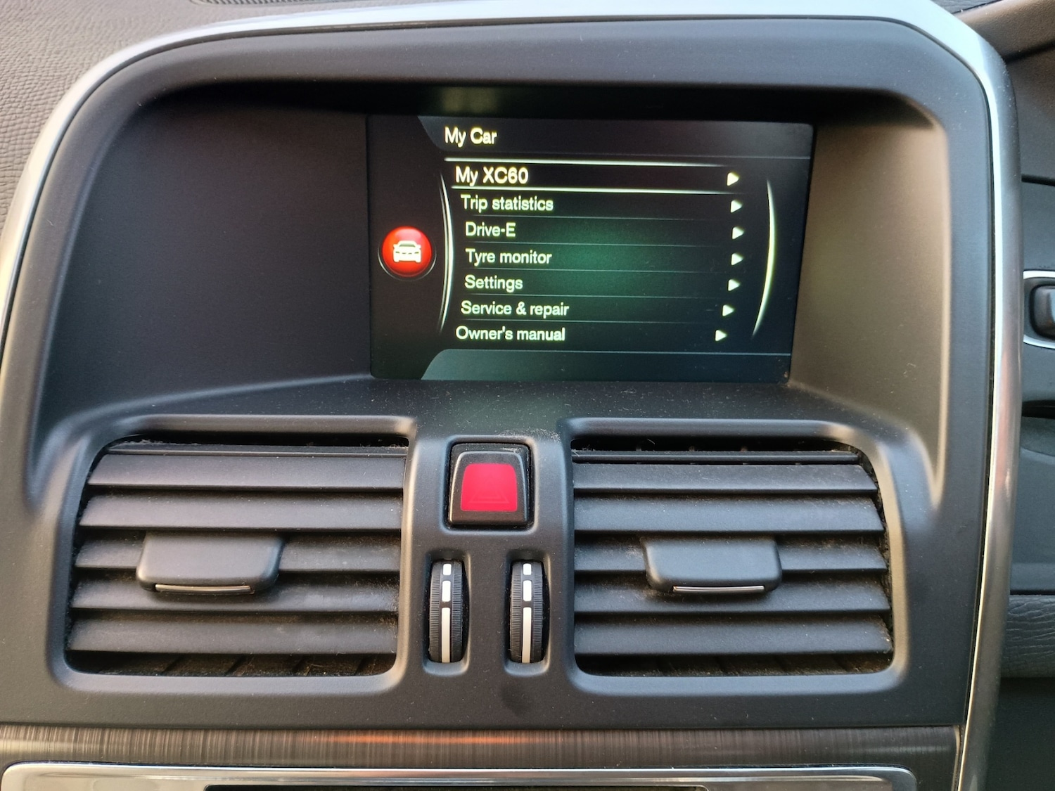 Used Volvo XC60 2015 for sale - 77766587: Photo 23