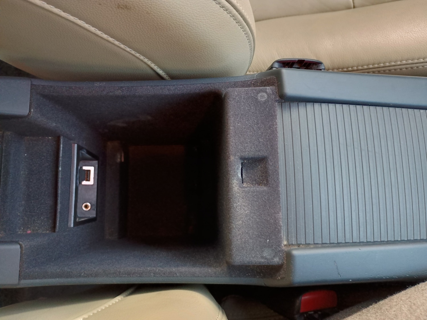 Used Volvo XC60 2015 for sale - 77766587: Photo 26