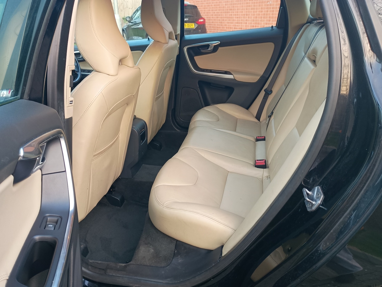 Used Volvo XC60 2015 for sale - 77766587: Photo 28