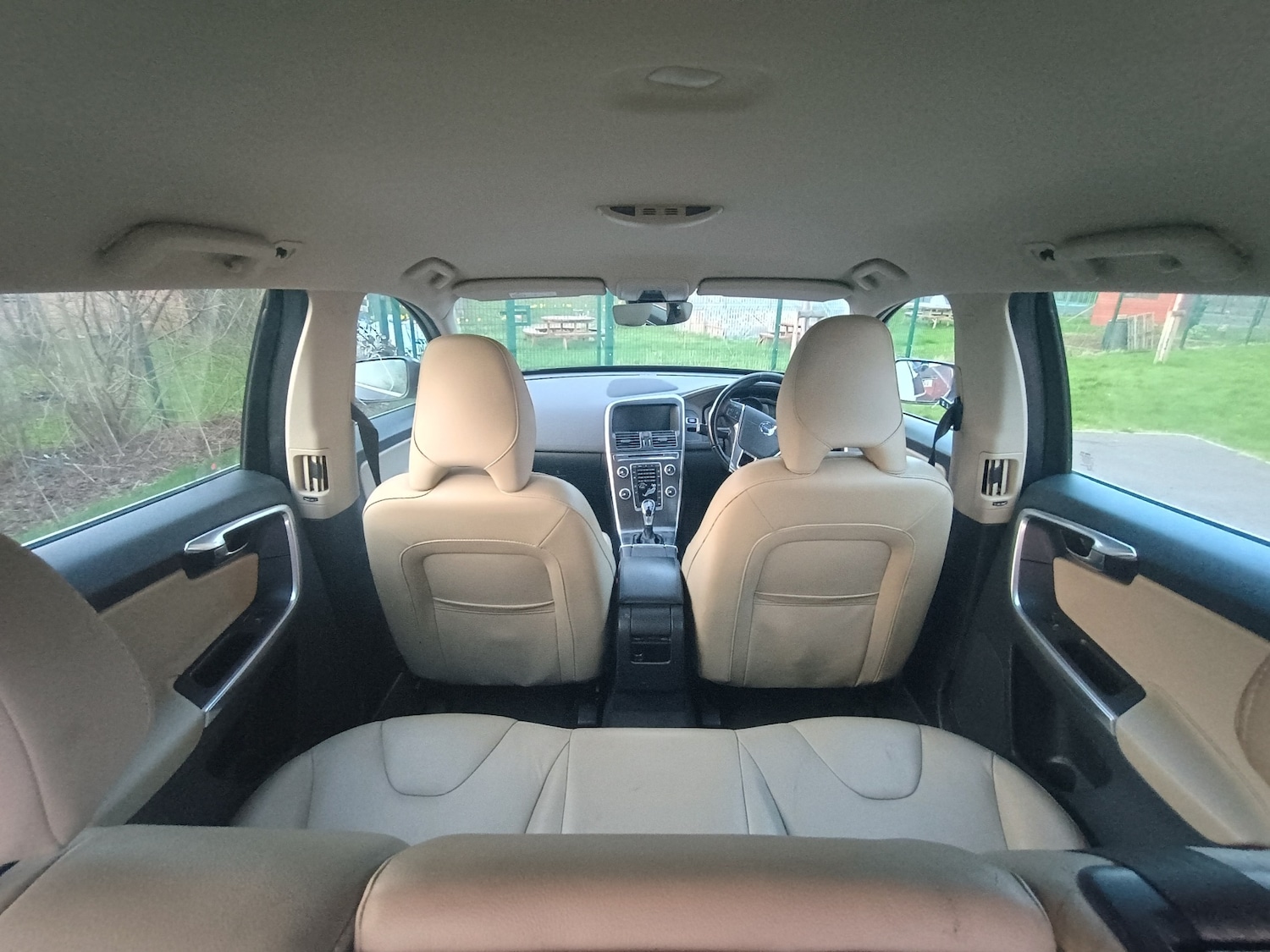 Used Volvo XC60 2015 for sale - 77766587: Photo 32