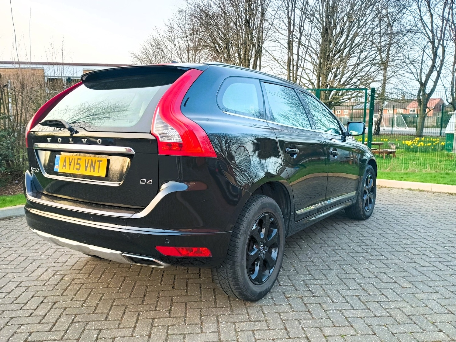 Used Volvo XC60 2015 for sale - 77766587: Photo 4