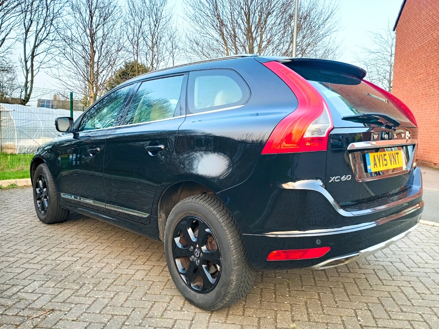 Used Volvo XC60 2015 for sale - 77766587: Photo 6