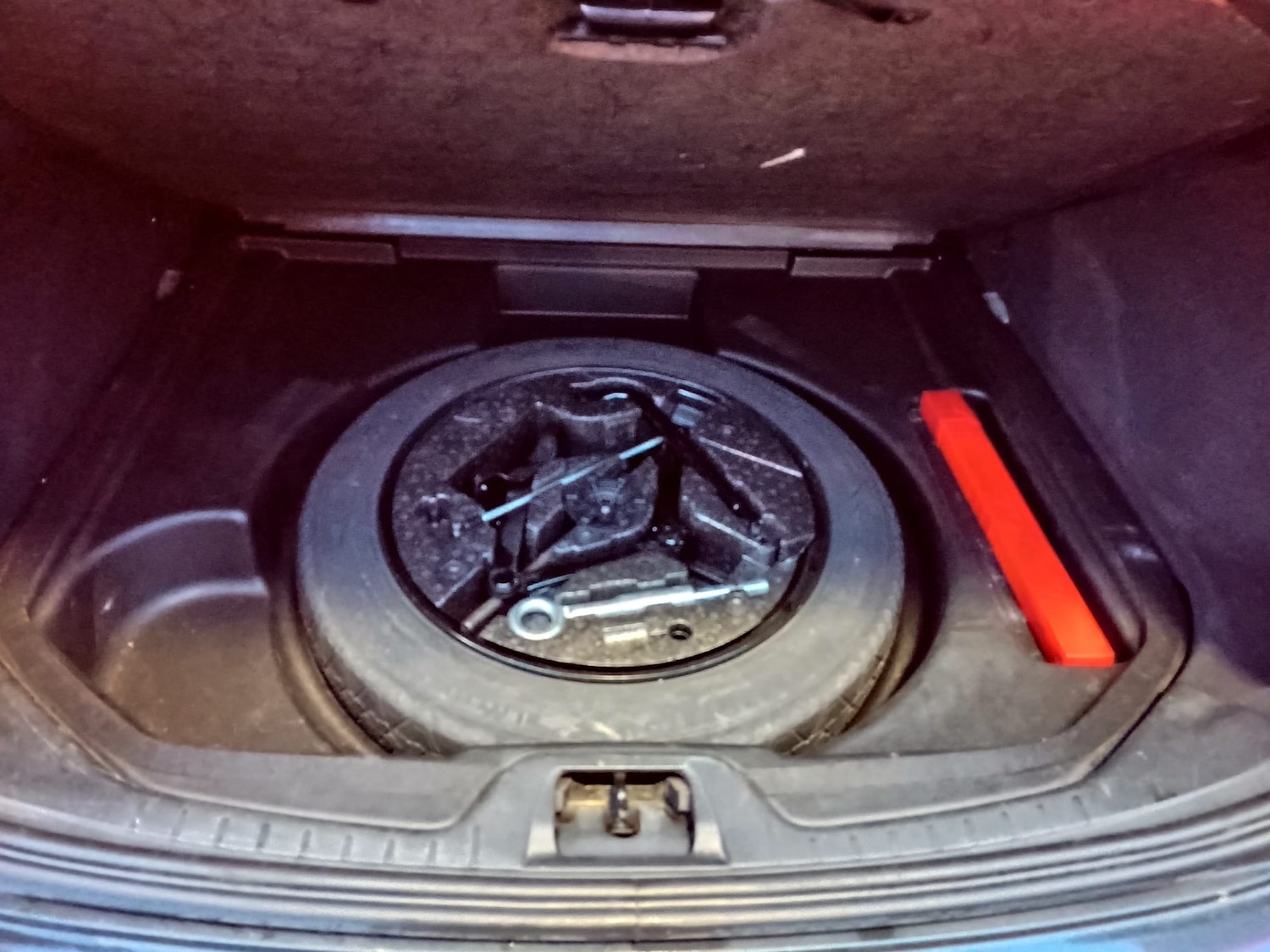 Used Volvo V60 2016 for sale - 76821972: Photo 18