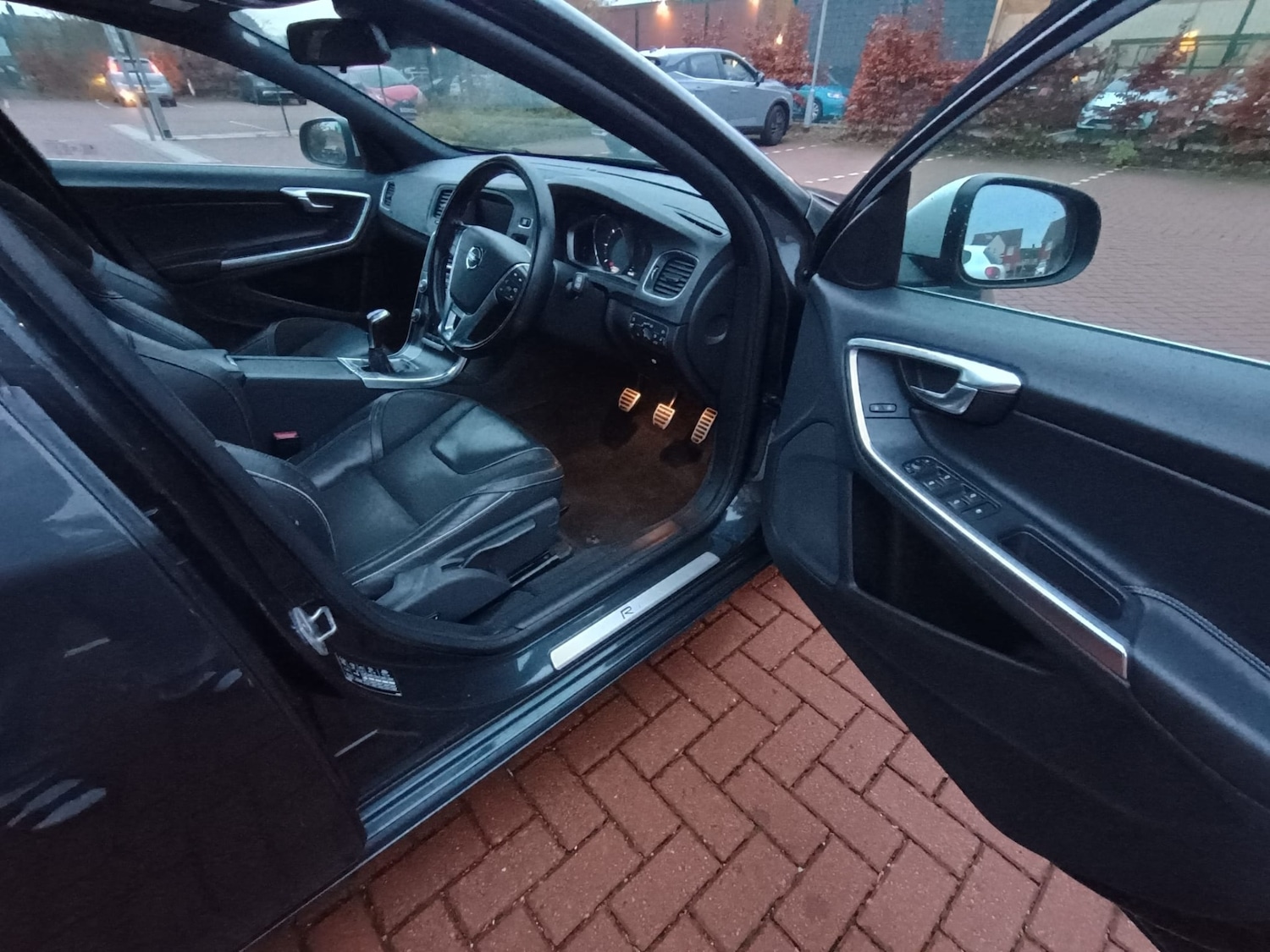 Used Volvo V60 2016 for sale - 76821972: Photo 20