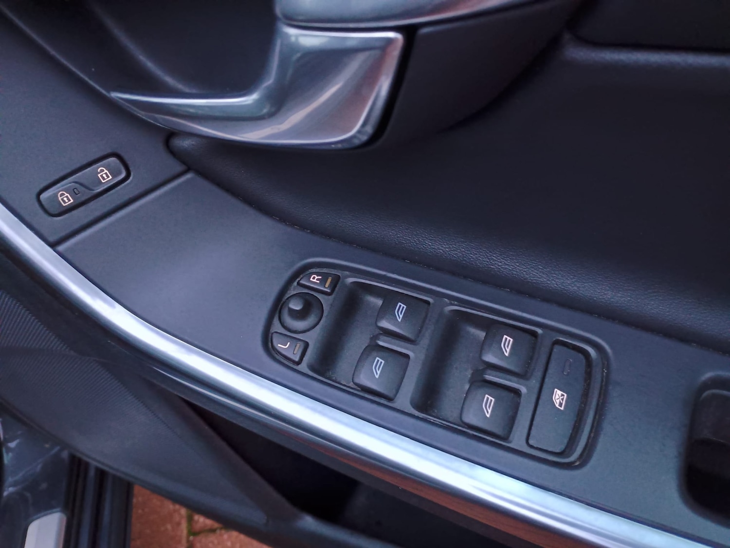 Used Volvo V60 2016 for sale - 76821972: Photo 22