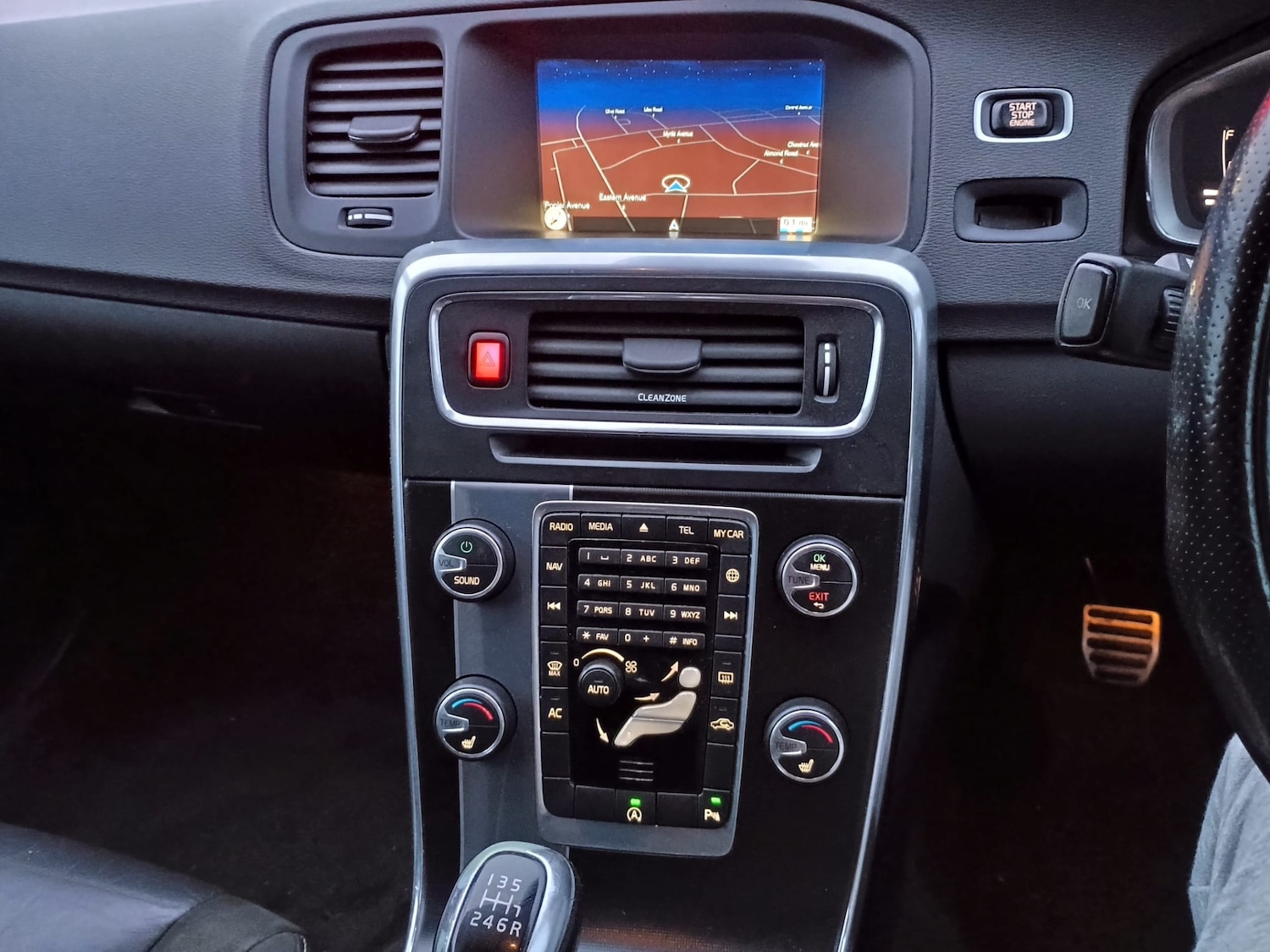 Used Volvo V60 2016 for sale - 76821972: Photo 29