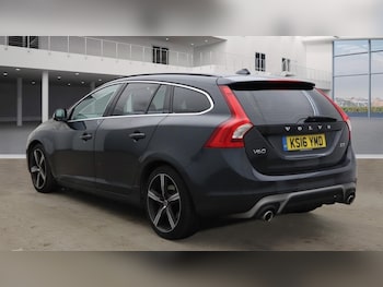 Used Volvo V60 2016 for sale - 76821972: Photo