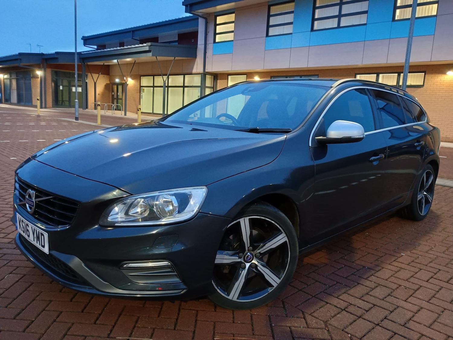 Used Volvo V60 2016 for sale - 76821972: Photo 47