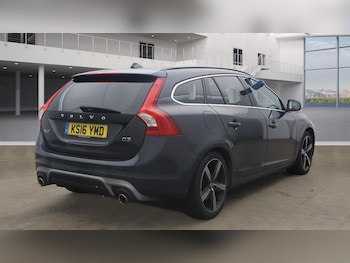 Used Volvo V60 2016 for sale - 76821972: Photo