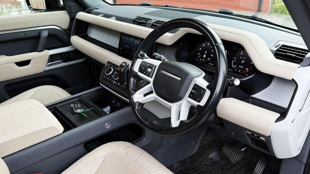 Used Land Rover Defender 2022 for sale - 78081144: Photo 10