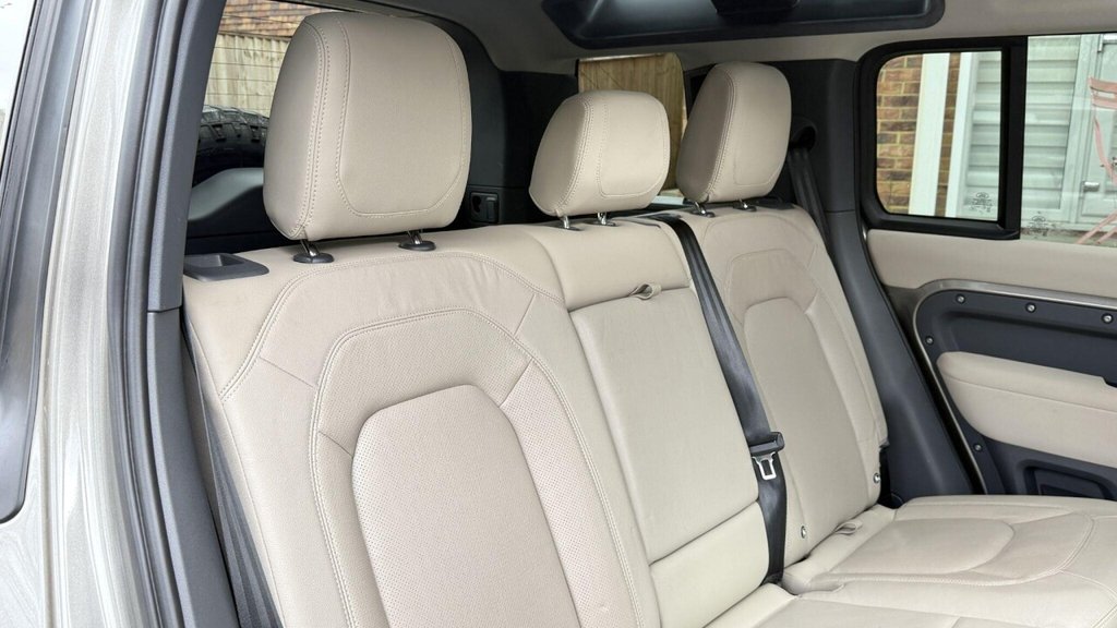 Used Land Rover Defender 2022 for sale - 78081144: Photo 14