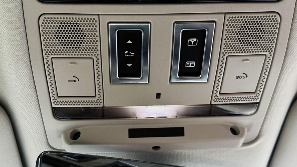 Used Land Rover Defender 2022 for sale - 78081144: Photo 36