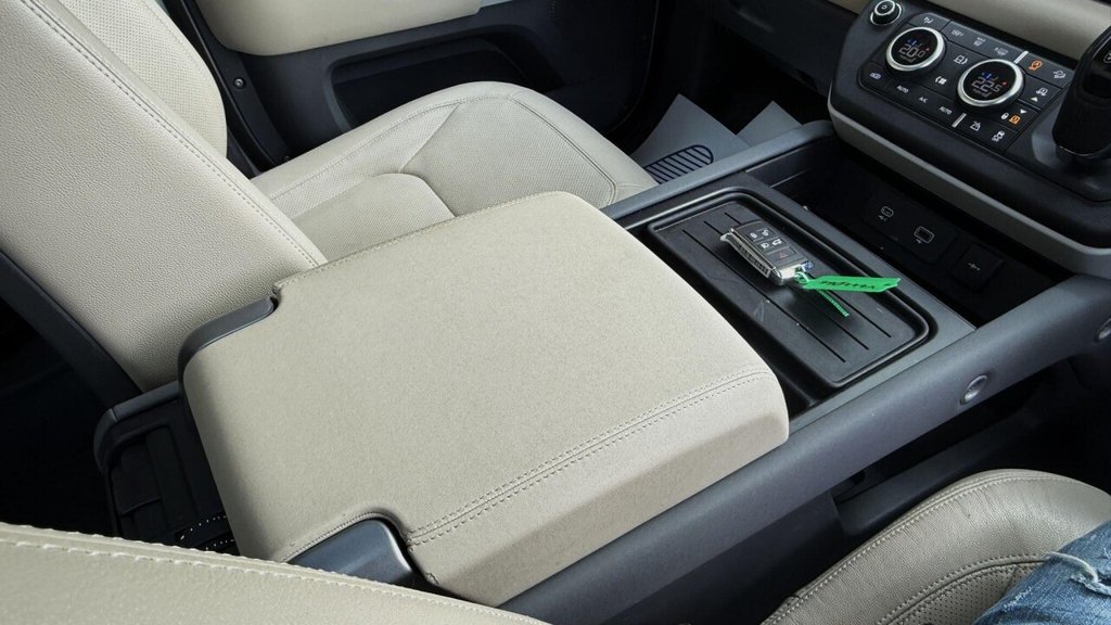 Used Land Rover Defender 2022 for sale - 78081144: Photo 39