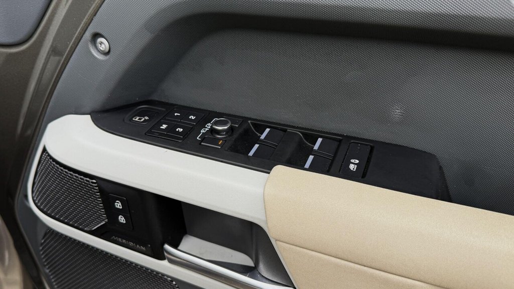 Used Land Rover Defender 2022 for sale - 78081144: Photo 44