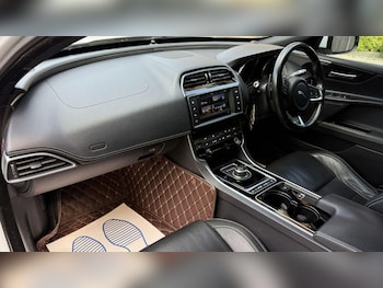 Used Jaguar XE 2016 for sale - 78533923: Photo