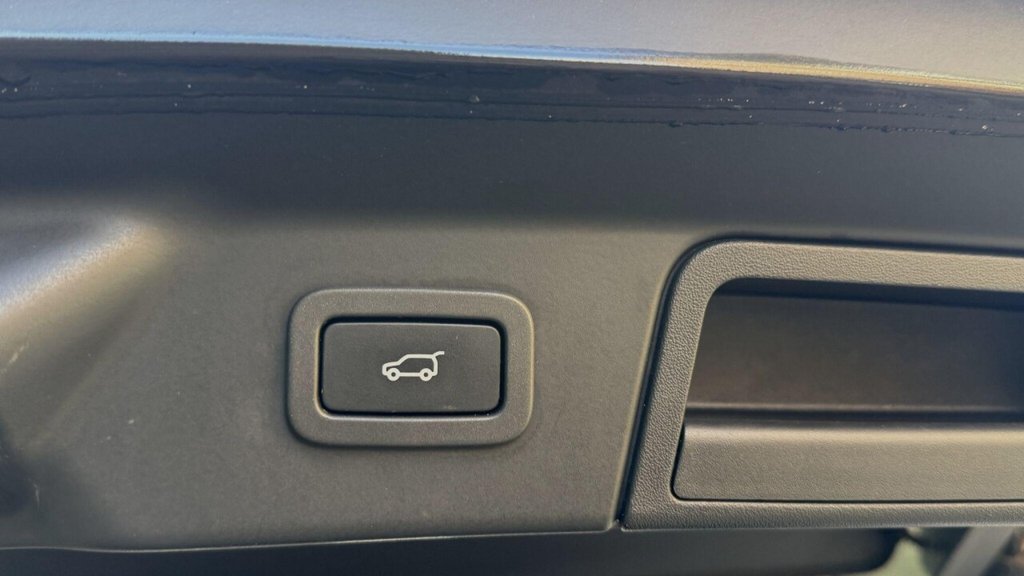 Used Land Rover Range Rover Velar 2018 for sale - 77283012: Photo 10