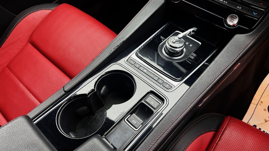 Used Jaguar F-Pace 2016 for sale - 77283017: Photo 16