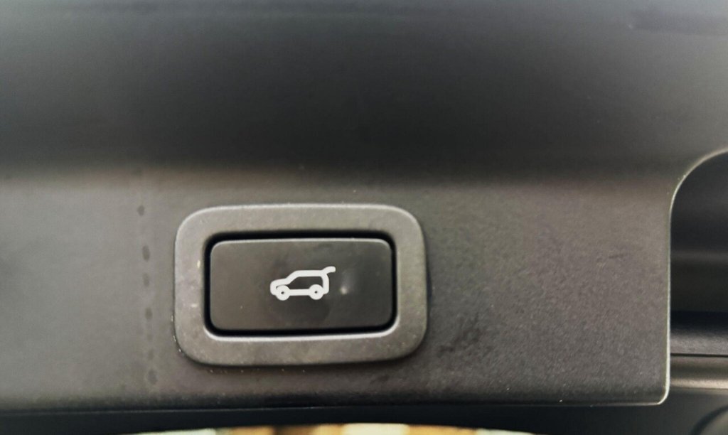 Used Jaguar F-Pace 2016 for sale - 77283017: Photo 28