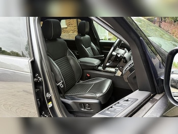 Used Land Rover Discovery 2017 for sale - 78672702: Photo