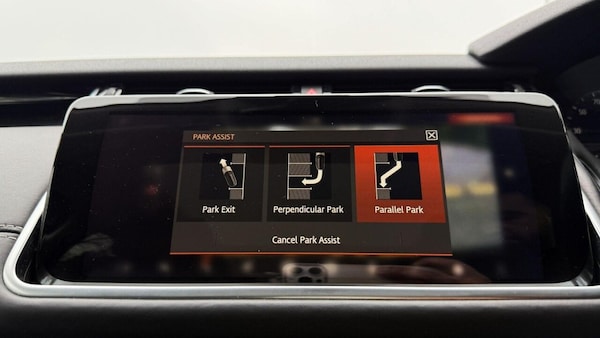 Used Land Rover Range Rover Velar 2018 for sale - 75616559: Photo 25