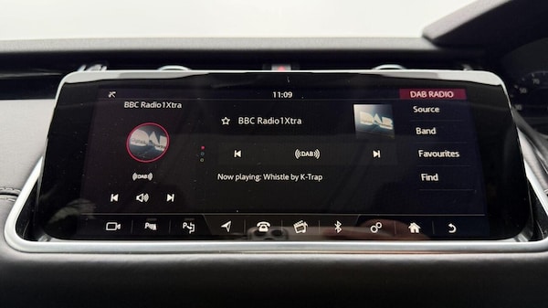 Used Land Rover Range Rover Velar 2018 for sale - 75616559: Photo 30