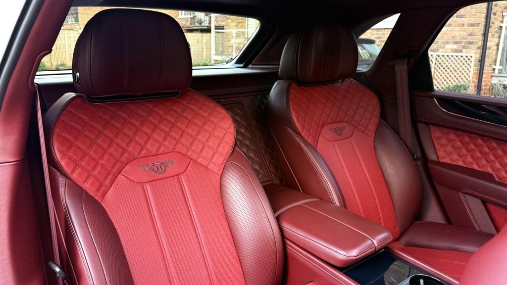 Used Bentley Bentayga 2021 for sale - 76717170: Photo 18