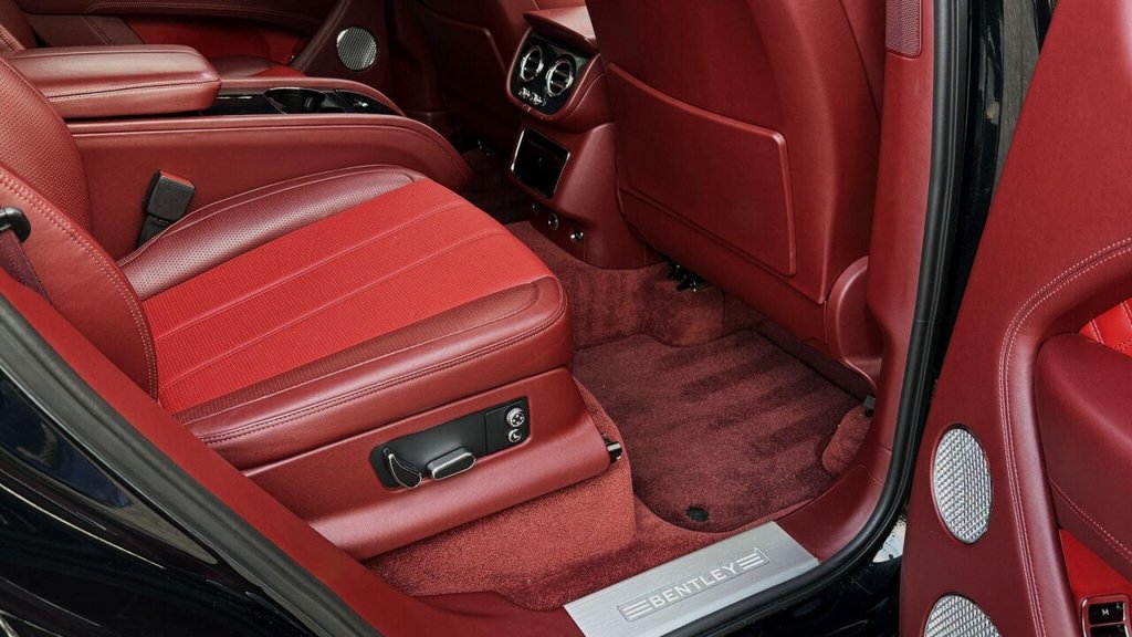 Used Bentley Bentayga 2021 for sale - 76717170: Photo 21